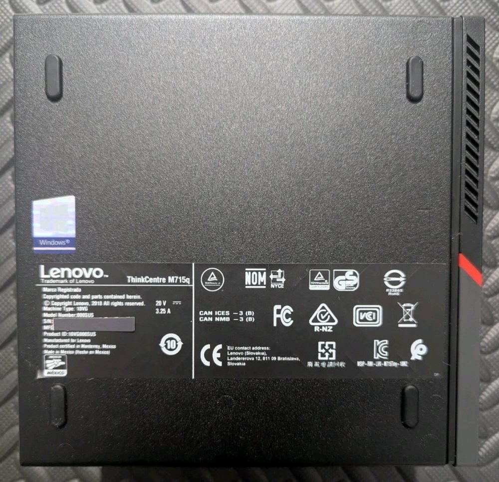 Lenovo ThinkCentre M715q Tiny 3-Pack - Ryzen 5 PRO 2400GE Cluster Bundle thumbnail